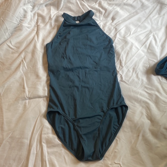 Weissman dance adult small leotard and matching skirt. Beautiful color. - Picture 3 of 8